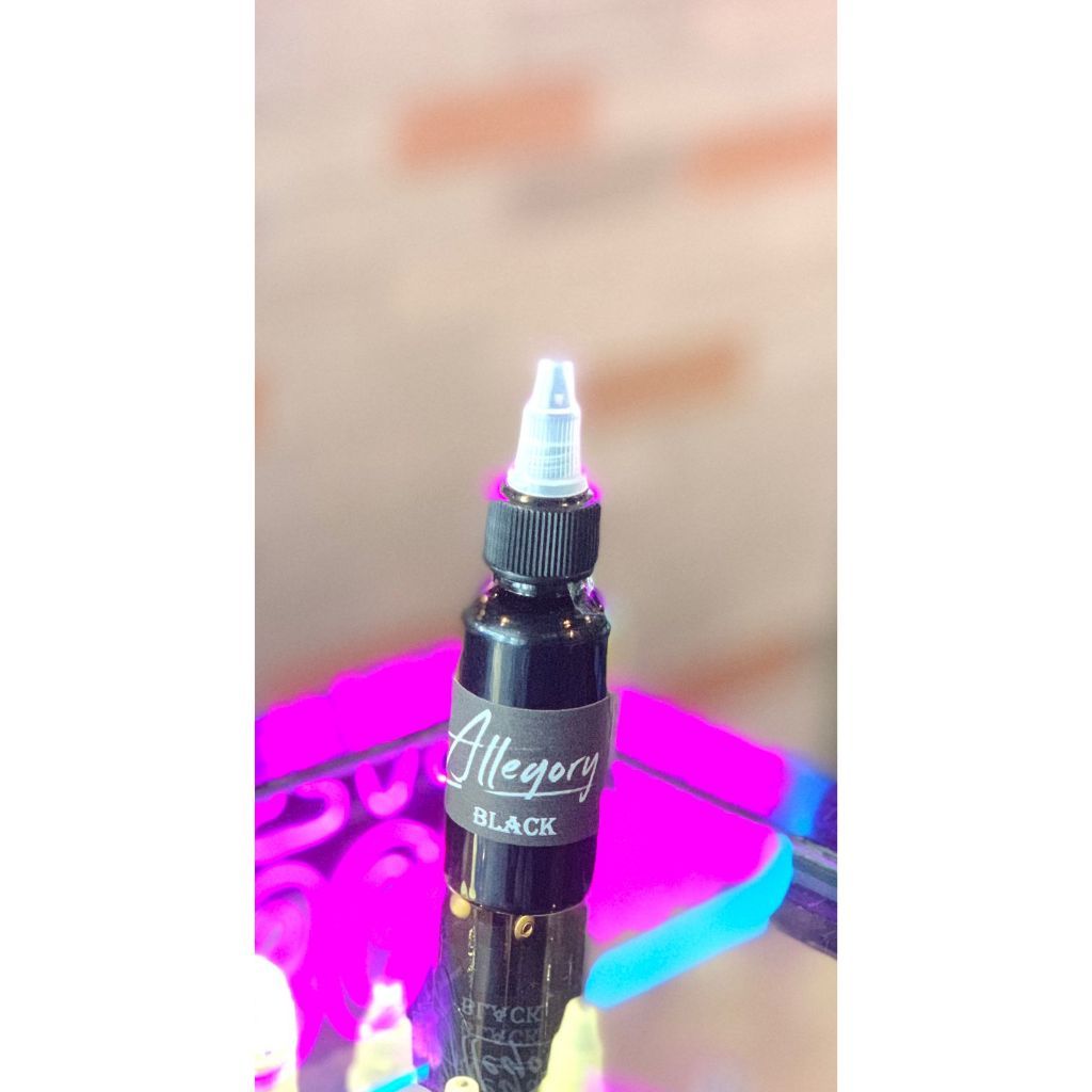 Original Allegory Premium Tattoo Ink Ultra Blak Blak White 8oz 4oz 1oz 1/2oz | SGOONS TATTOO SUPPLY Original Allegory Premium Tattoo Ink Ultra Blak Blak White 8oz 4oz 1oz 1/2oz | SGOONS TATTOO SUPPLY
